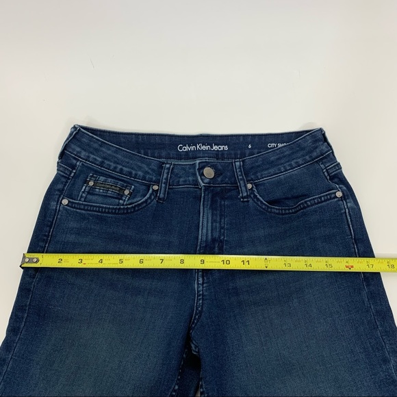 Calvin Klein Jeans City Short Dark Wash Blue Denim Bermuda Jean Shorts Size 6 - Picture 12 of 14